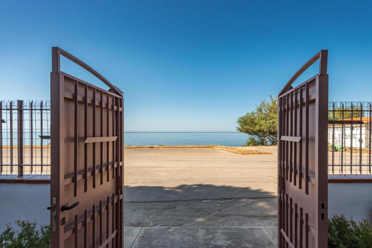 La Casa Davanti Al Mare Quartu Sant'Elena Exterior photo